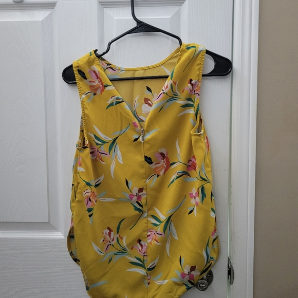 Floral blouse - Picture 1 of 2